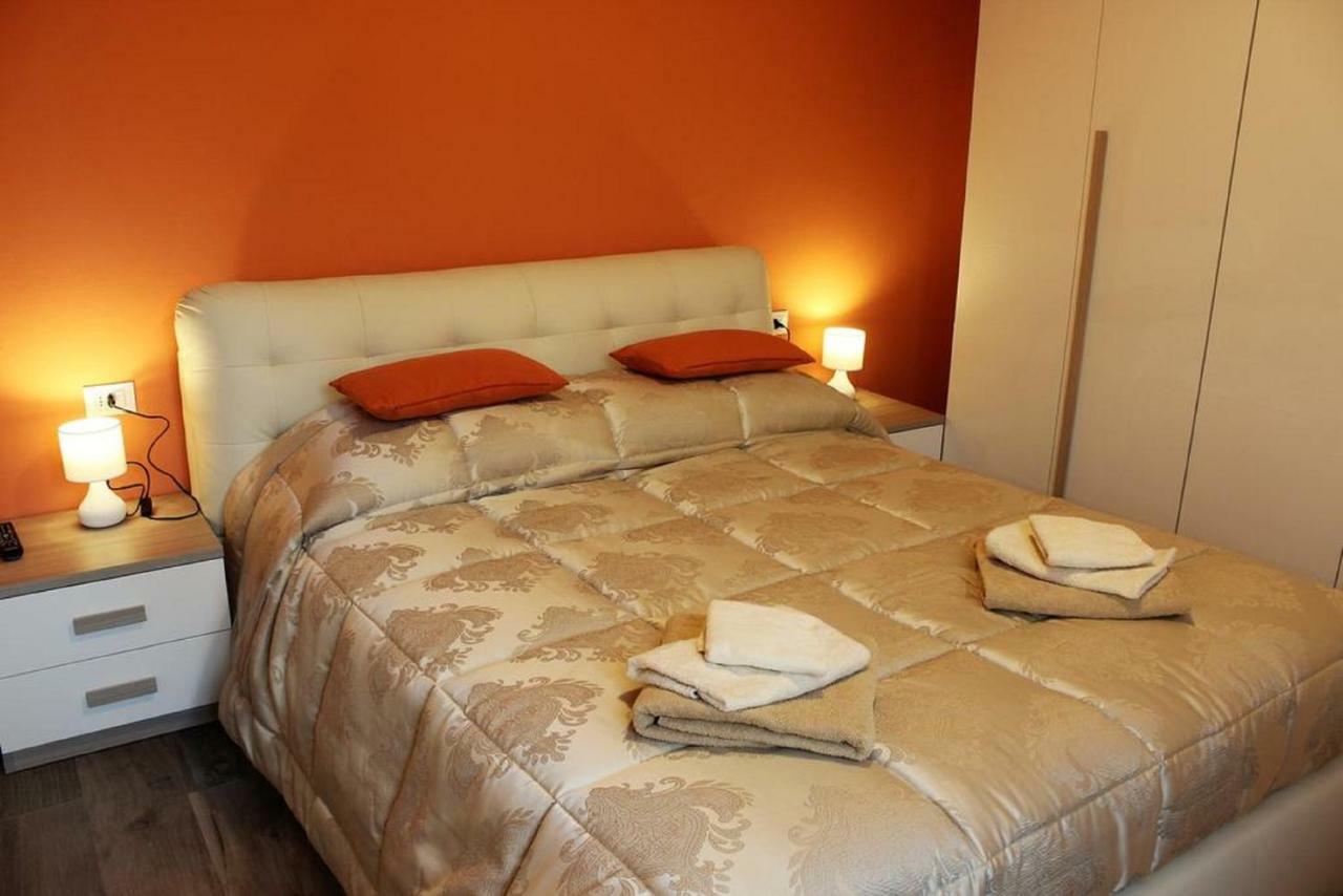Light & Colours Apartment Bolonia Exterior foto
