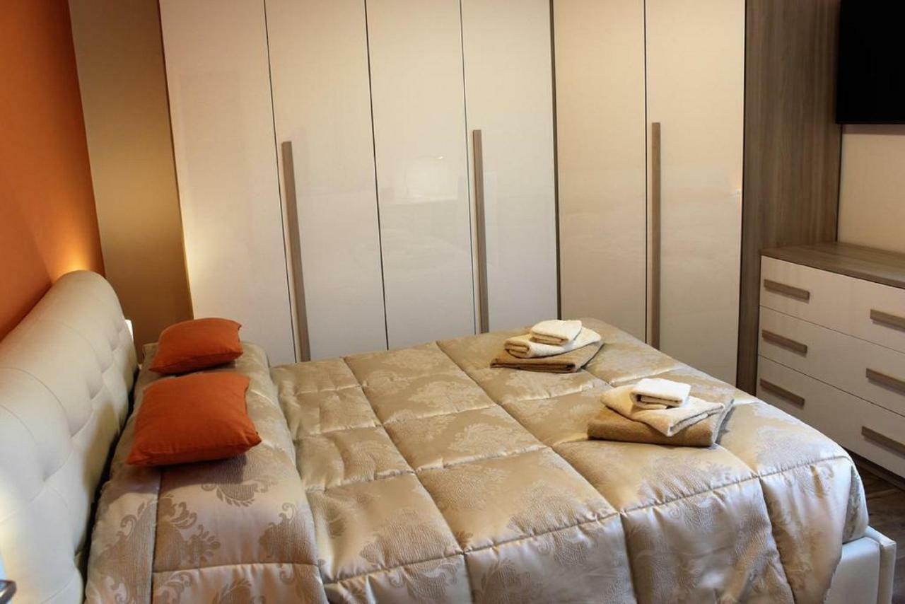 Light & Colours Apartment Bolonia Exterior foto
